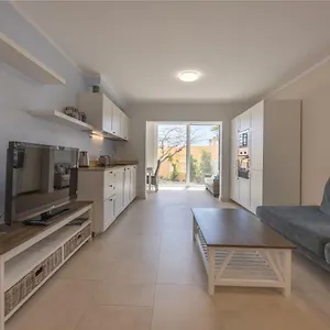 Ampio Luminoso 3 3 Bagni Giardino Quiete Wi-fi Apartamento